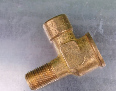 купить Угольник с внутренней резьбой М22 (М16*М22)